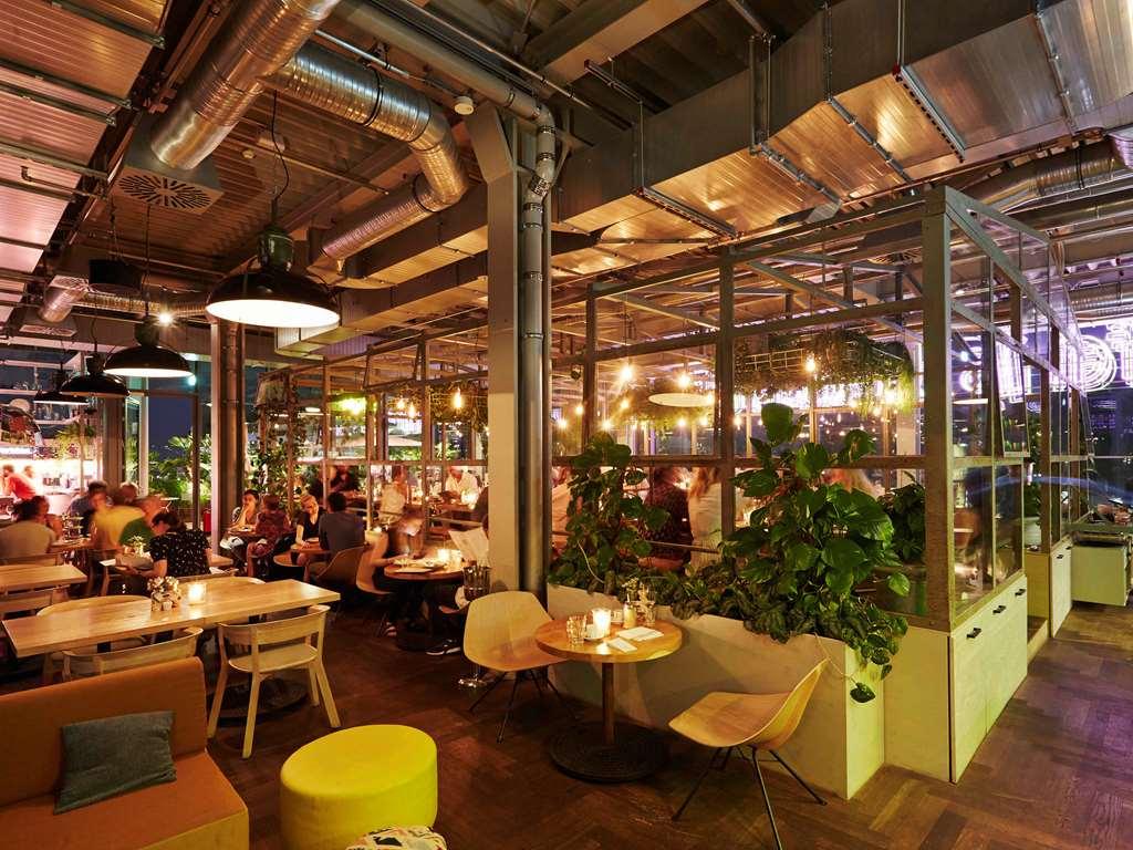 25Hours Hotel Bikini Berlin Restoran fotoğraf